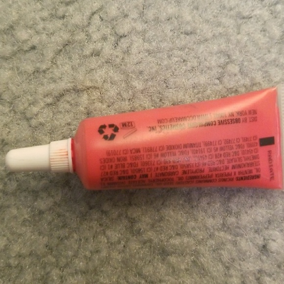 Lip Tar - Picture 2 of 2